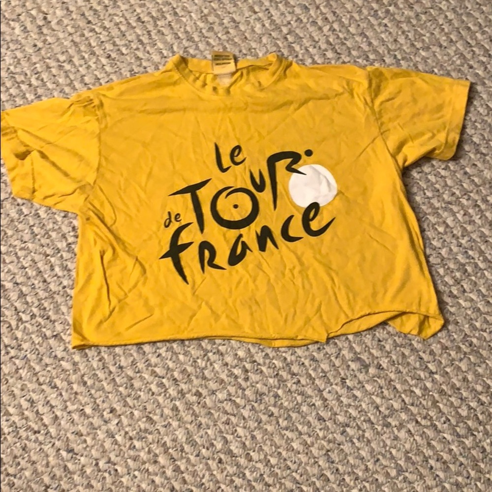Cute tee - Picture 2 of 5